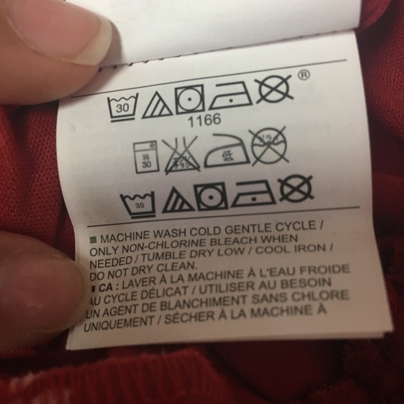 Old Navy Red Printed Mini Skirt Size M NWT - Picture 7 of 7